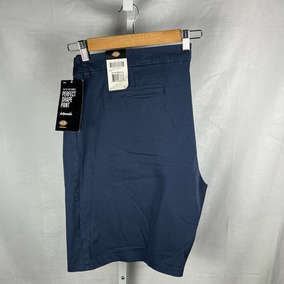 Dickies The Perfect Pant Bermuda Short Straight Navy Blue NEW Size 24 Wo… - Picture 5 of 5